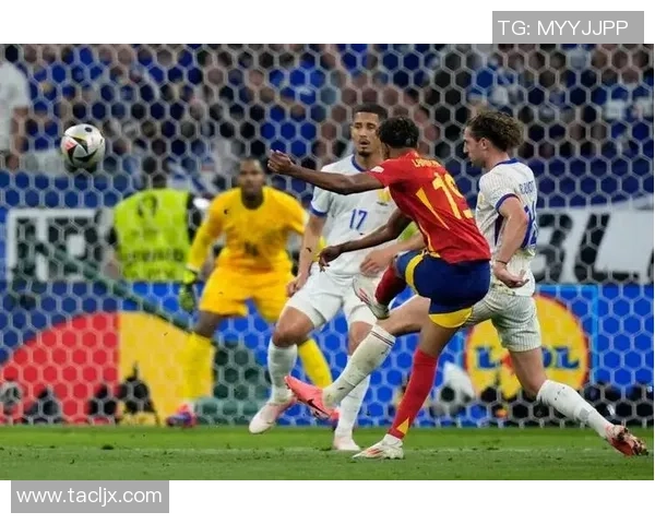 探索yo足球的魅力与激情：从球场到生活的全方位体验